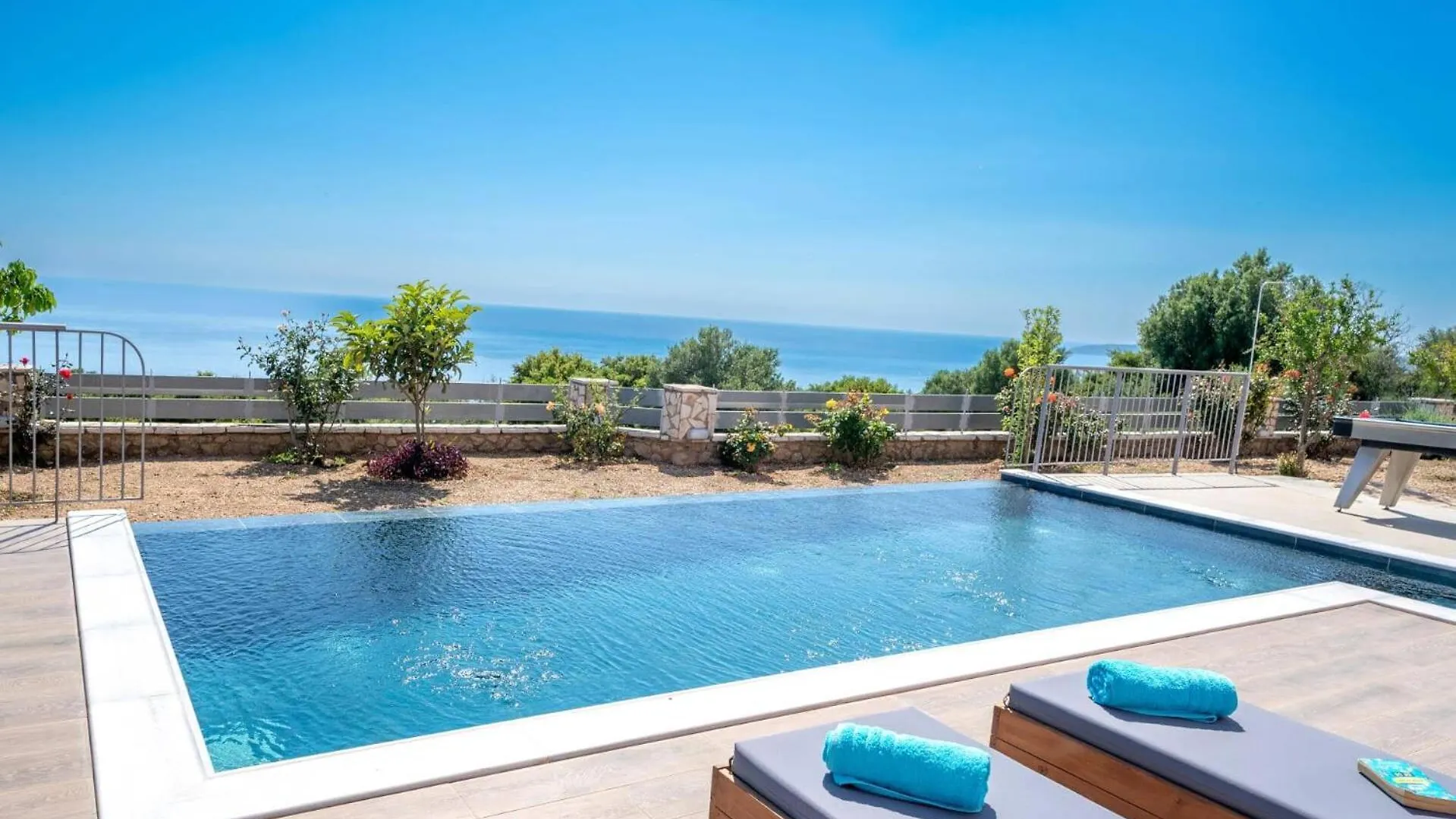 Villa Roz By Villa Plus Plateies Yunanistan